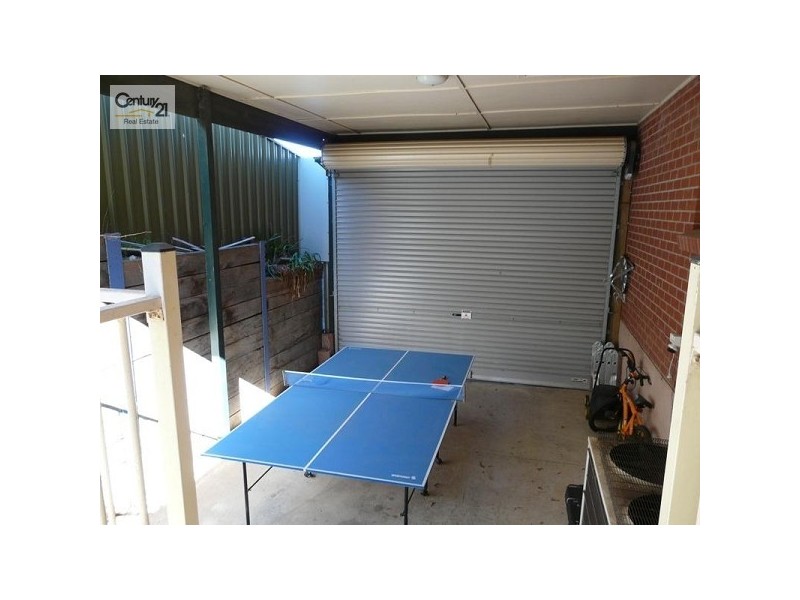 16 Luderitz Close, Hallett Cove SA 5158