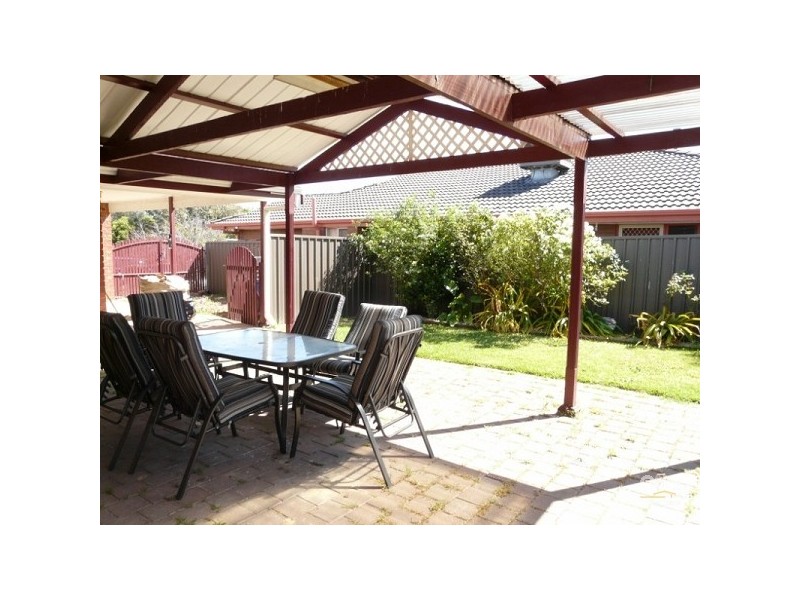 3 Traeger Court, Woodcroft SA 5162
