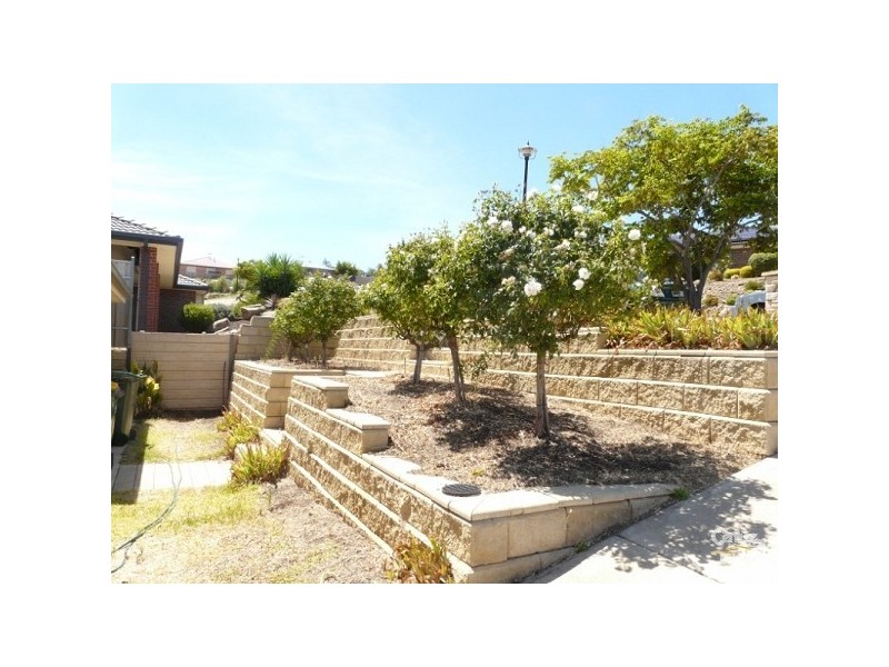 2 VALLEY COURT, Sheidow Park SA 5158