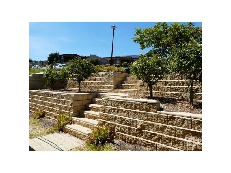 2 VALLEY COURT, Sheidow Park SA 5158