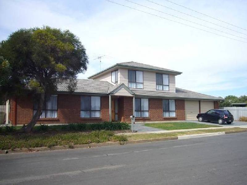 1 Fourth Avenue, Moana SA 5169