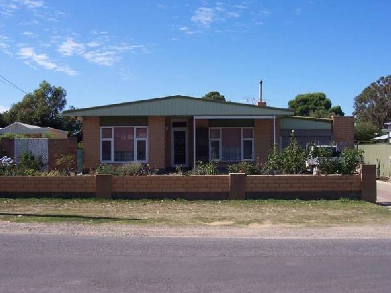61 Whinnerah Avenue, Aldinga Beach SA 5173
