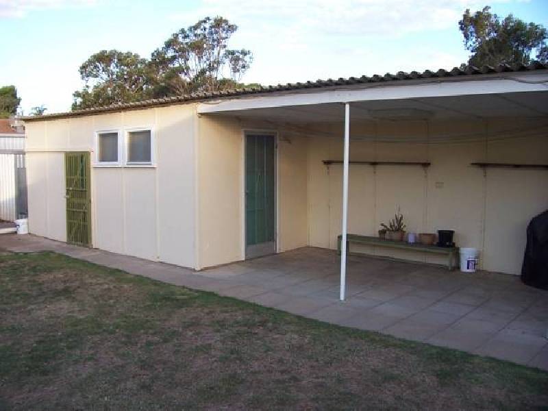 61 Whinnerah Avenue, Aldinga Beach SA 5173