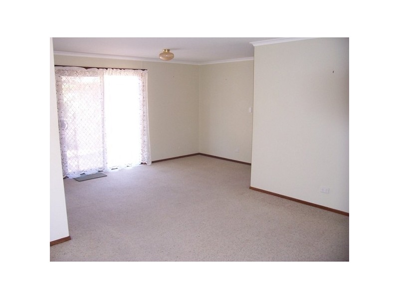 6 Falcon Street, Port Willunga SA 5173