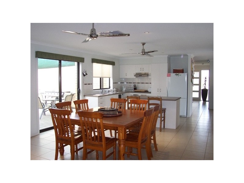 1 Bayside Avenue, Aldinga Beach SA 5173