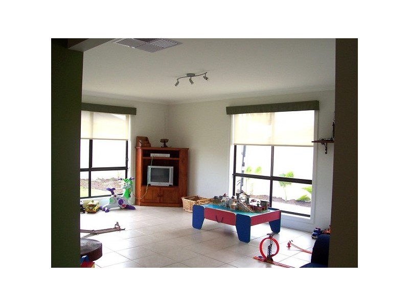 1 Bayside Avenue, Aldinga Beach SA 5173