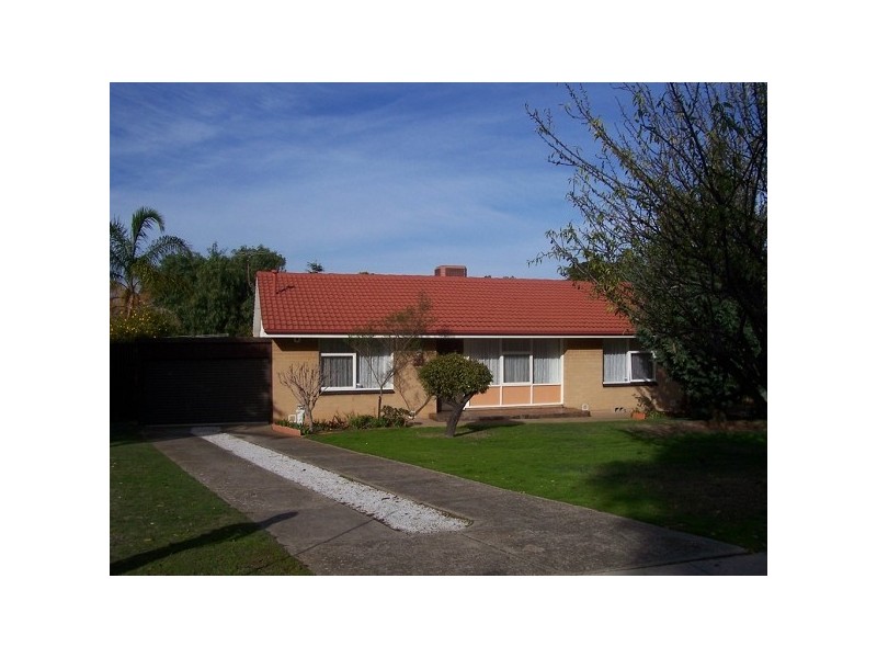16 Eustace Crescent, Christie Downs SA 5164