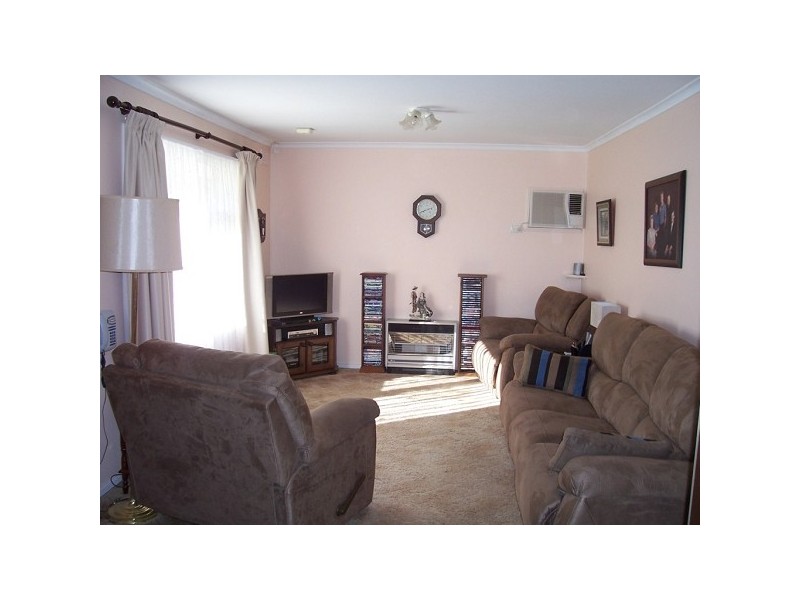 16 Eustace Crescent, Christie Downs SA 5164
