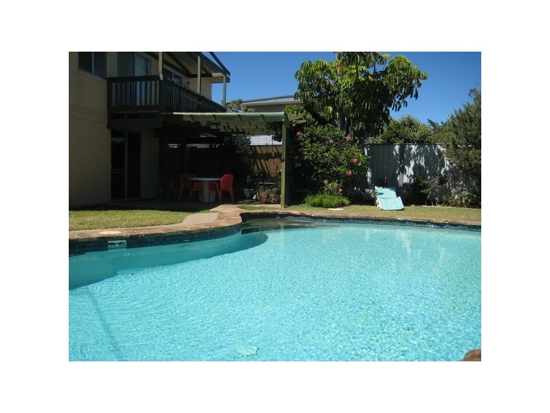 16 DeCaux Avenue, Port Willunga SA 5173