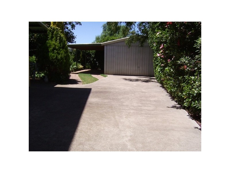 16 DeCaux Avenue, Port Willunga SA 5173