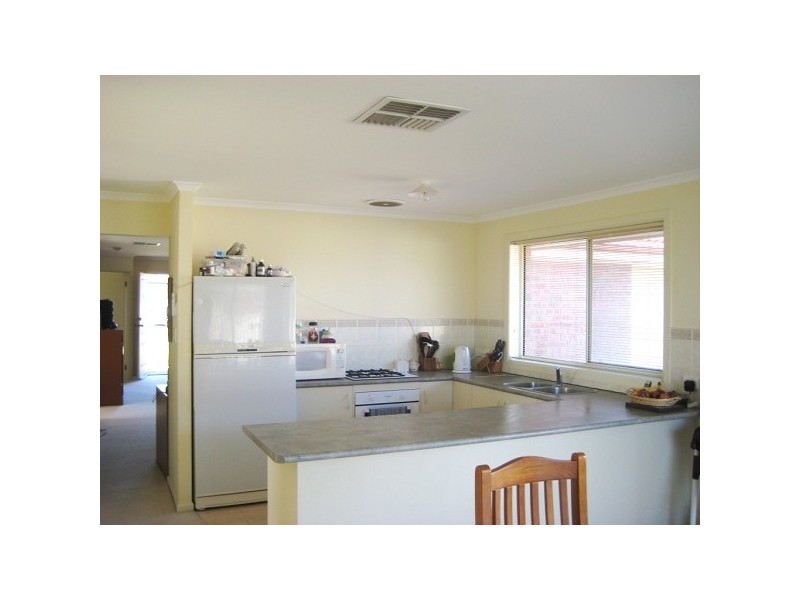 2 Blue Bay Avenue, Aldinga Beach SA 5173
