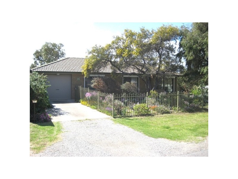 39 Whinnerah Avenue, Aldinga Beach SA 5173