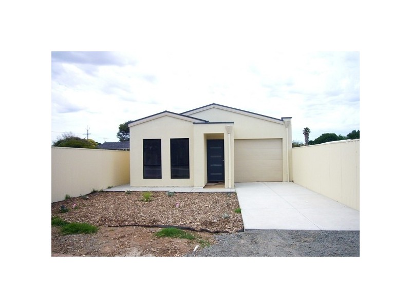 16 Gordon Street, Aldinga Beach SA 5173