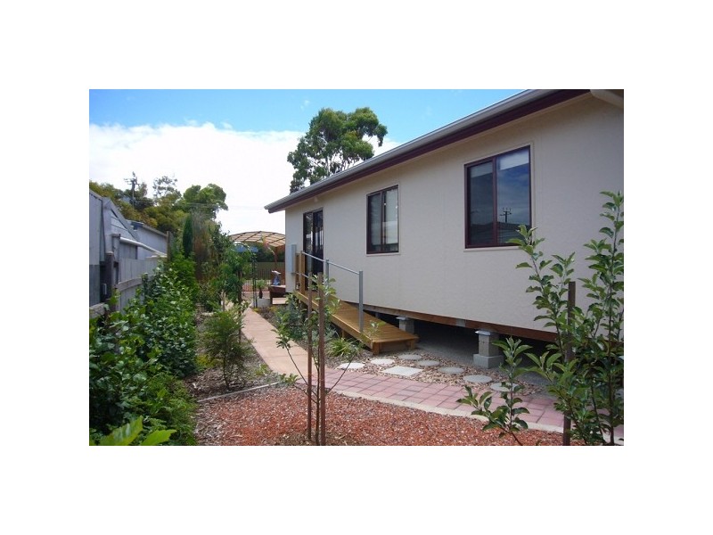 2 Standfield Road, Aldinga Beach SA 5173