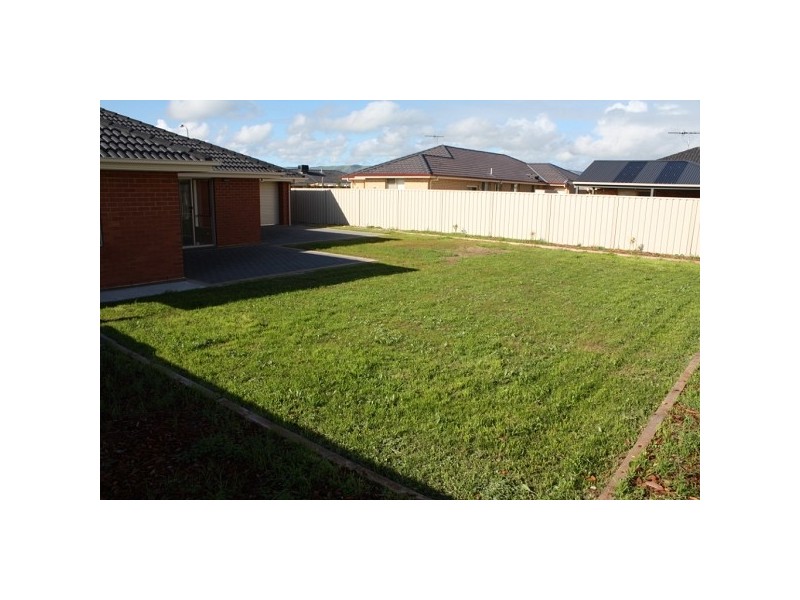 4 Razor Avenue, Aldinga Beach SA 5173