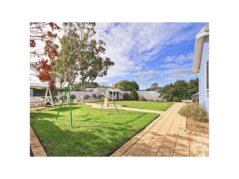 17 Hamilton Road, Aldinga Beach SA 5173