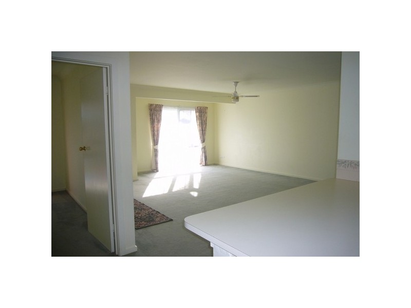 6 Harvey Crescent, Aldinga Beach SA 5173