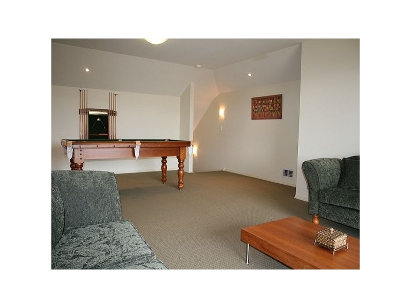 1 Nicholl Avenue, Aldinga Beach SA 5173