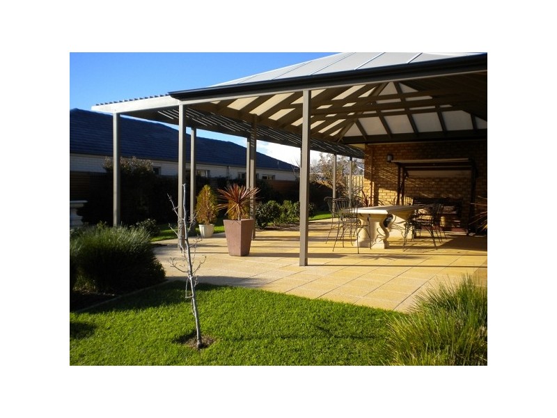 1 Nicholl Avenue, Aldinga Beach SA 5173