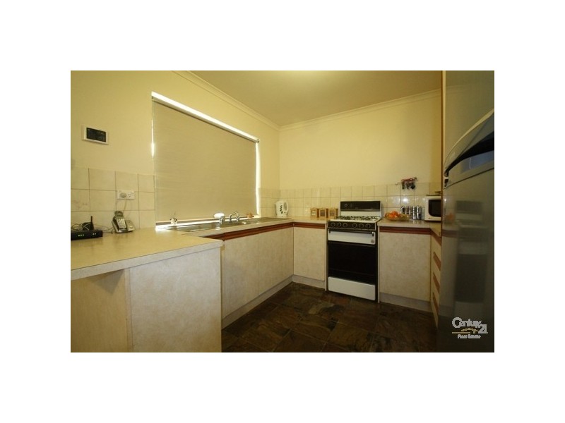 20 Warburton Drive, Woodcroft SA 5162
