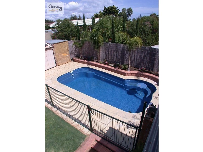 18 Sunnyside Avenue, Maslin Beach SA 5170