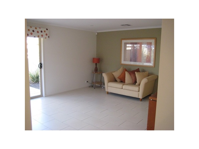 12 Nicholl Avenue, Aldinga Beach SA 5173