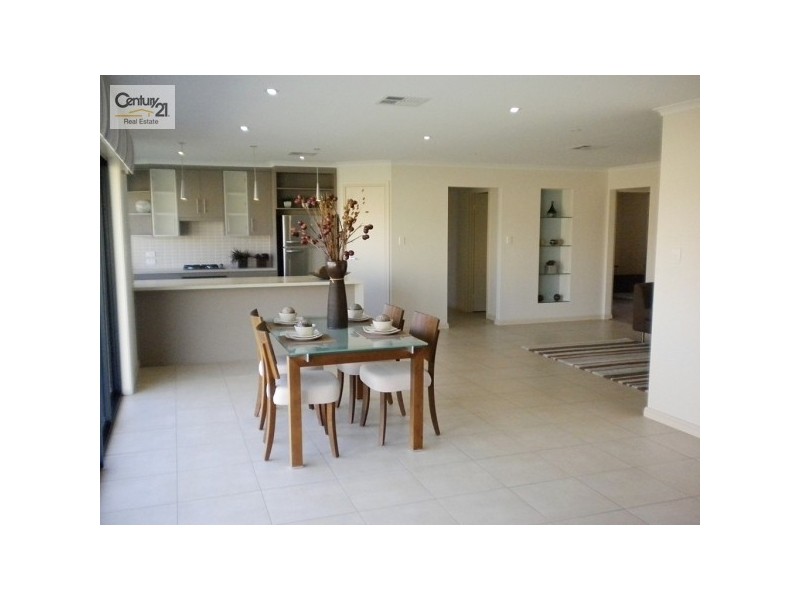 8 Nicholl Avenue, Aldinga Beach SA 5173