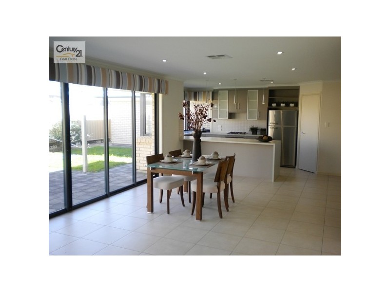 8 Nicholl Avenue, Aldinga Beach SA 5173