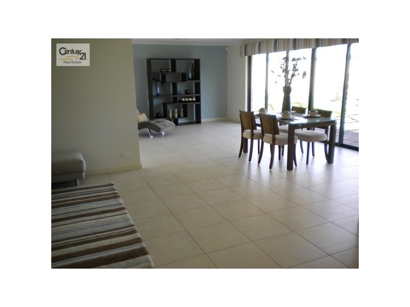 8 Nicholl Avenue, Aldinga Beach SA 5173