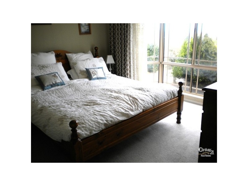 19 Waterford Circuit, Seaford Rise SA 5169