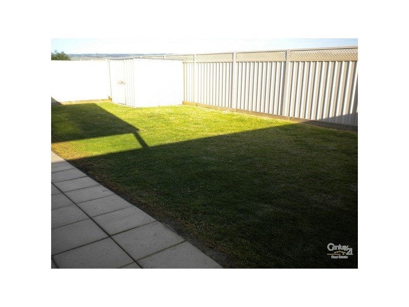 12 Blue Bay Avenue, Aldinga Beach SA 5173