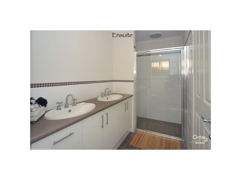 18 Banksia Avenue, Aldinga Beach SA 5173