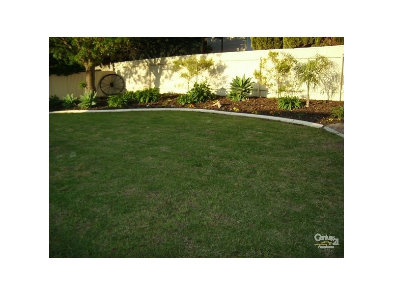 34 Heysen Drive, Trott Park SA 5158