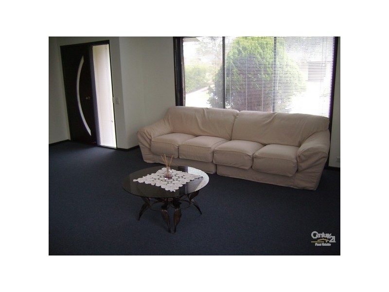 34 Heysen Drive, Trott Park SA 5158