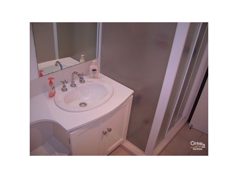 34 Heysen Drive, Trott Park SA 5158