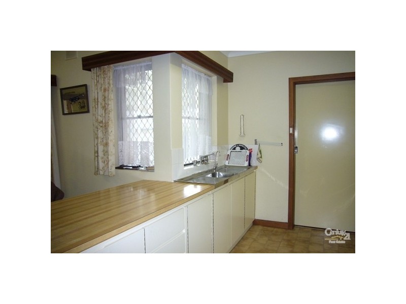 4 Storey Avenue, Aldinga Beach SA 5173