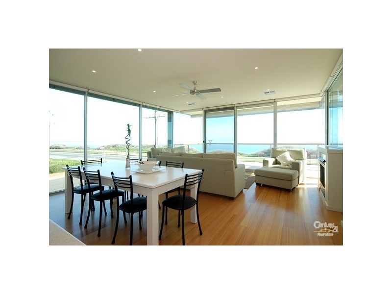33 Esplanade, Port Willunga SA 5173