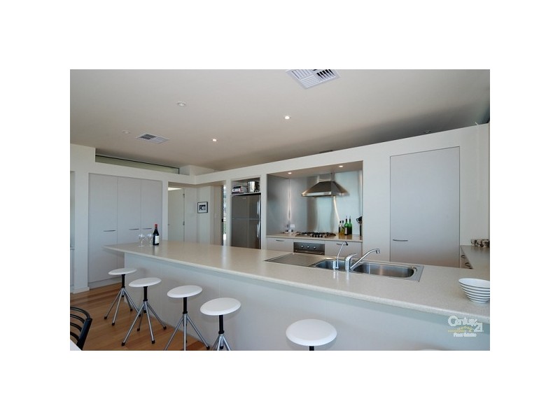 33 Esplanade, Port Willunga SA 5173