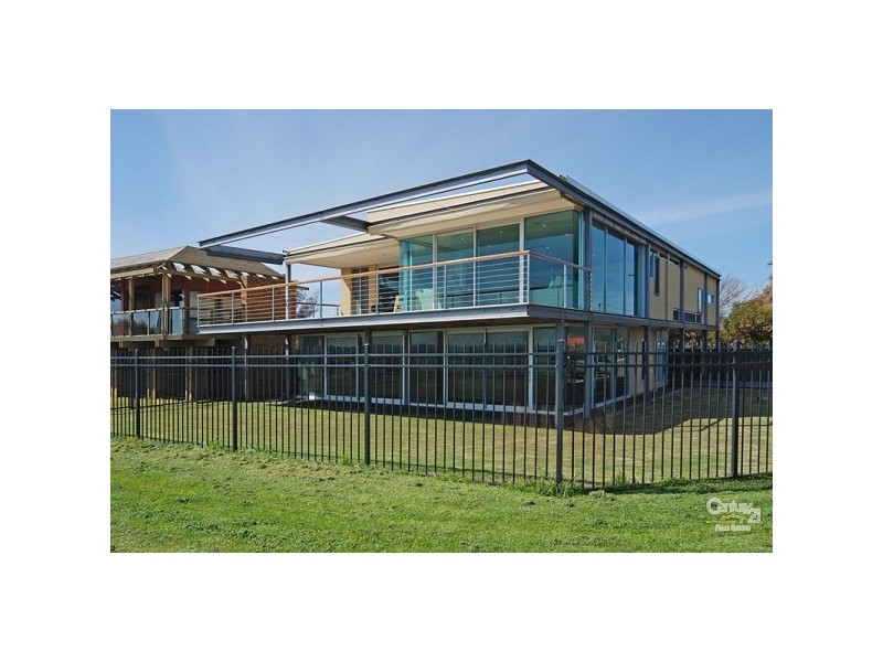 33 Esplanade, Port Willunga SA 5173
