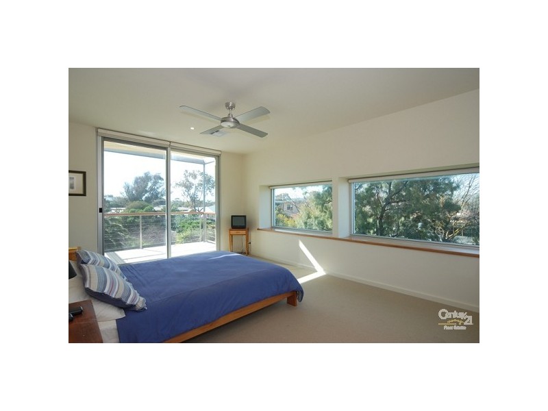 33 Esplanade, Port Willunga SA 5173