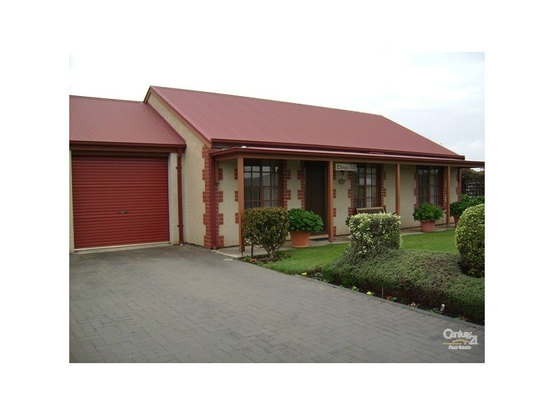 2/1 Heathersay Avenue, Aldinga Beach SA 5173