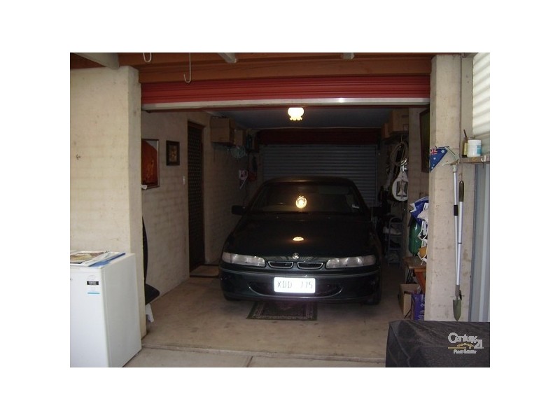 2/1 Heathersay Avenue, Aldinga Beach SA 5173