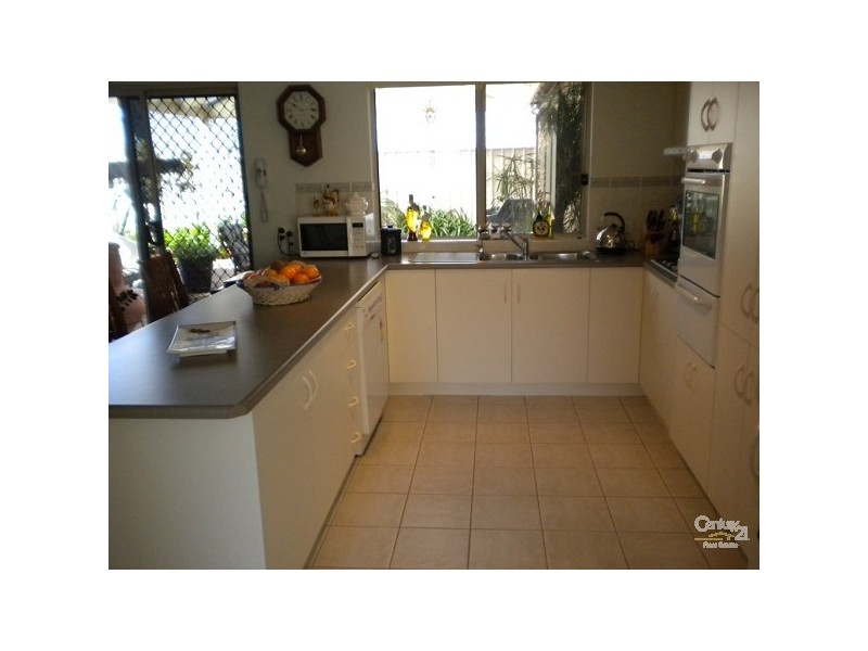 18 Hartland Avenue, Christie Downs SA 5164