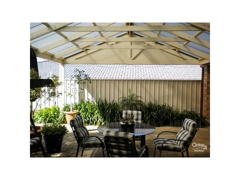 18 Hartland Avenue, Christie Downs SA 5164