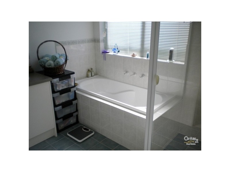 18 Hartland Avenue, Christie Downs SA 5164