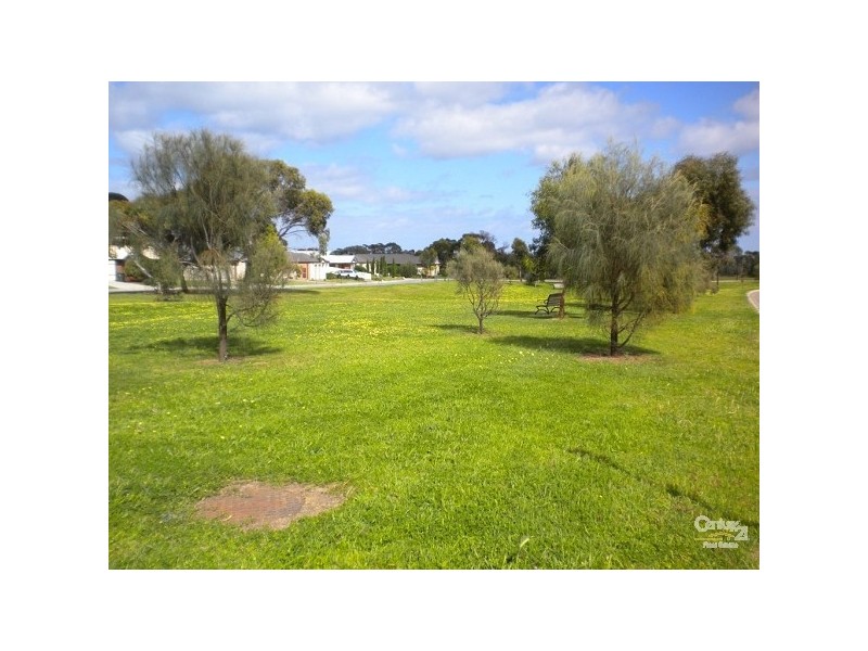 18 Hartland Avenue, Christie Downs SA 5164