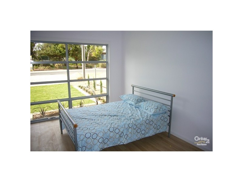 6 Dunstan Street, Aldinga Beach SA 5173