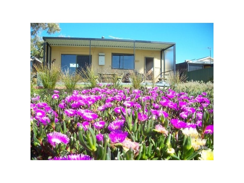 11 Benny Avenue, Port Noarlunga SA 5167