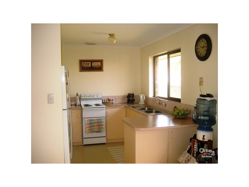 1/2 Bohun Place, Moana SA 5169