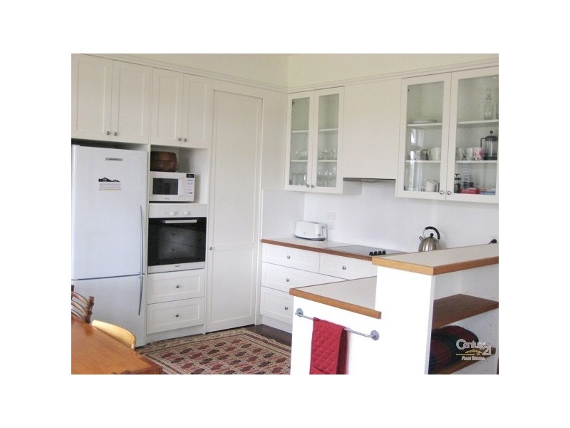 11 Martin Street, Port Willunga SA 5173